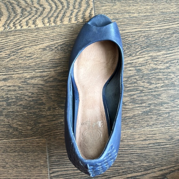 Elliot Lucca Peep-toe Pump - Picture 5 of 9